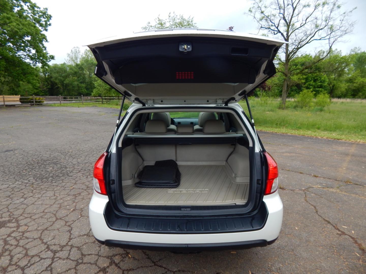 2009 White /Beige leather Subaru Outback 2.5i Limited (4S4BP66C897) with an 2.5L H4 SOHC 16V engine, 4-Speed Automatic Overdrive transmission, located at 6528 Lower York Road, New Hope, PA, 18938, (215) 862-9555, 40.358707, -74.977882 - Here we have a beautiful, ONE OWNER, Subaru Outback Limited with a 2.5L 4 cylinder engine putting power to all four wheels via an automatic transmission. Options include: beige leather, wood trim, heated front seats, power front seats, AM/FM/CD/AUX radio, sunroof, dual climate controls, power window - Photo#13